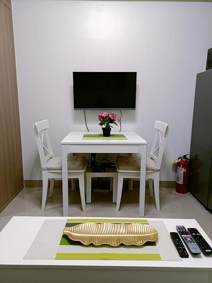 Home Away From Home Manila Exterior foto